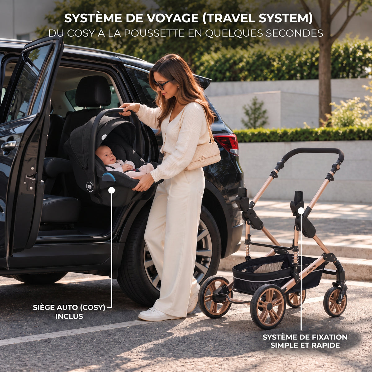 Maman installant le cosy noir de la poussette 3 en 1 Essentielle Prestige dans une voiture, châssis doré à côté