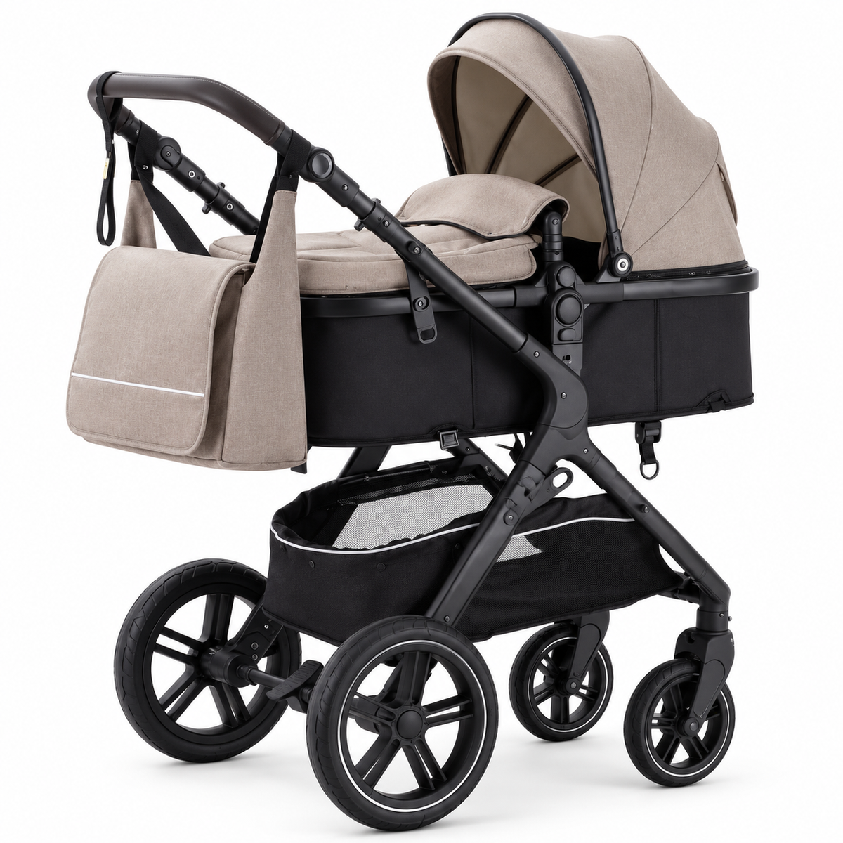 Poussette 3 en 1 Héritage kaki beige, nacelle montée sur châssis noir, vue de trois quarts sur fond blanc