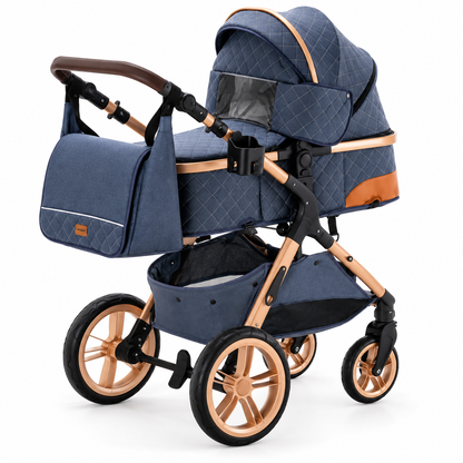 Poussette 3-en-1 Essentielle Azur bleu jean, nacelle matelassée montée sur châssis doré, vue de trois quarts sur fond blanc